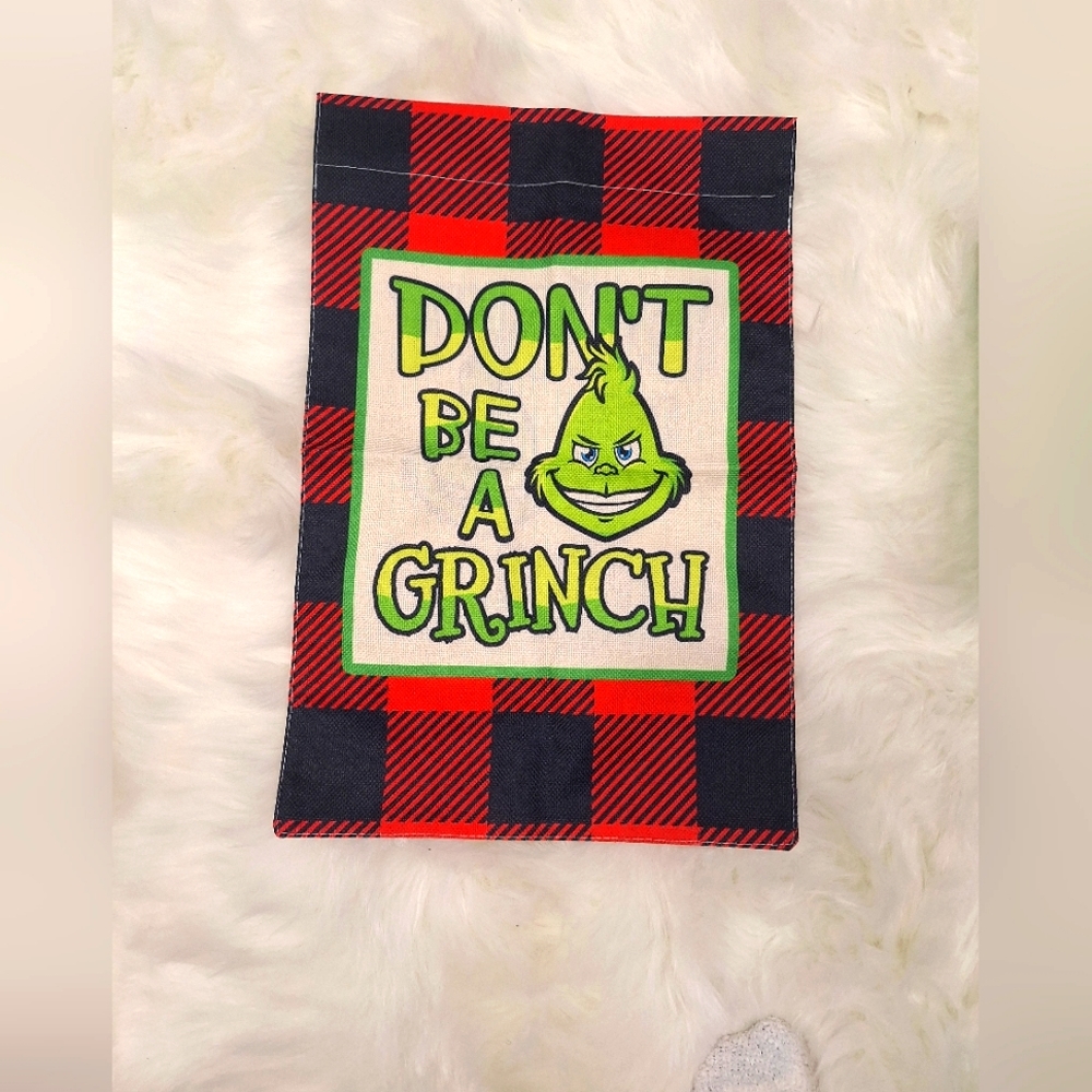 Grinch garden flag- New in package - Picture 1 of 1
